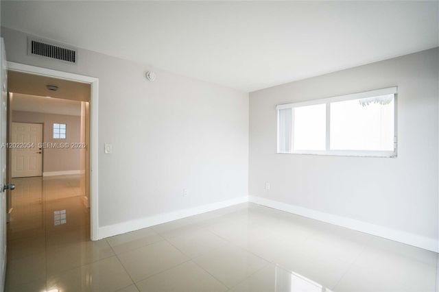 1986 Biarritz Dr 101, Miami Beach, FL 33141