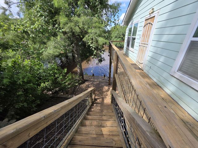 354 Sir Lancelot Drive N, Sargent, TX 77414