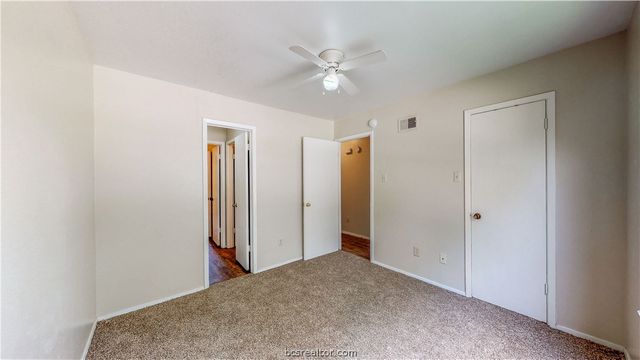 303 Manuel Drive C, College Station, TX 77840