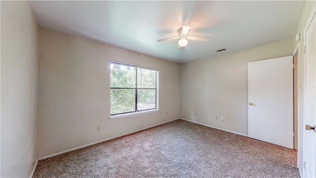 303 Manuel Drive C, College Station, TX 77840