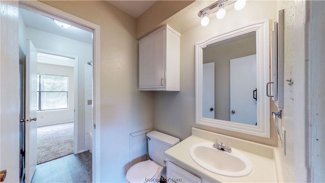 303 Manuel Drive C, College Station, TX 77840