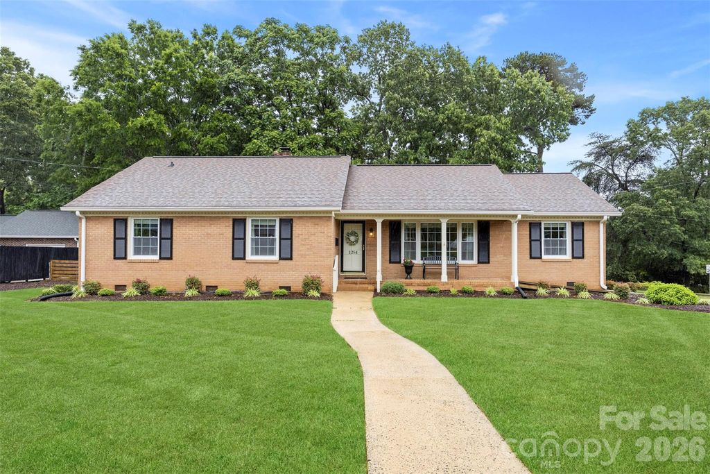 1254 Churchill Drive, Gastonia, NC 28054
