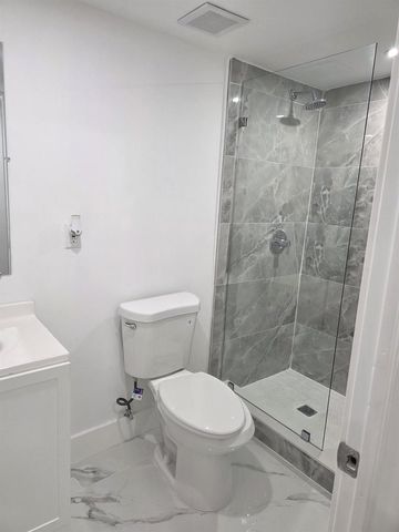 9900 NW 25th Avenue, Miami, FL 33147