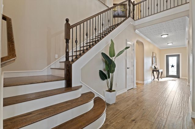 5401 Loftsmoor Court, Fort Worth, TX 76244