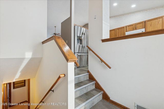 6542 Brook Trail, Lansing, MI 48917