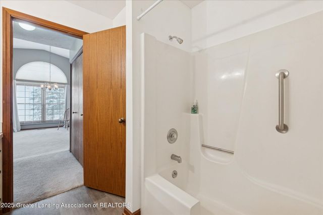 6542 Brook Trail, Lansing, MI 48917