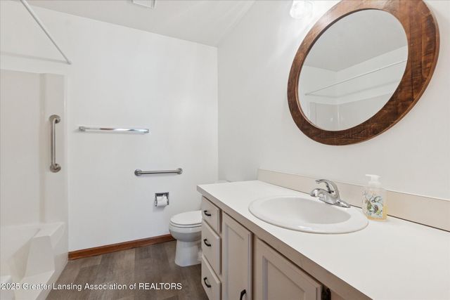 6542 Brook Trail, Lansing, MI 48917