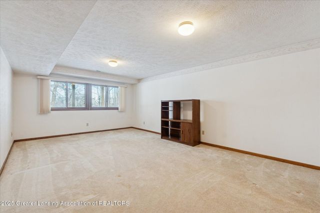 6542 Brook Trail, Lansing, MI 48917