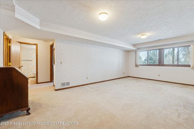 6542 Brook Trail, Lansing, MI 48917