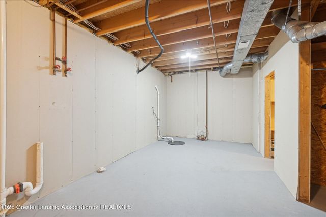 6542 Brook Trail, Lansing, MI 48917