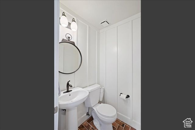 256 SEEMORE DR, Kaysville, UT 84037