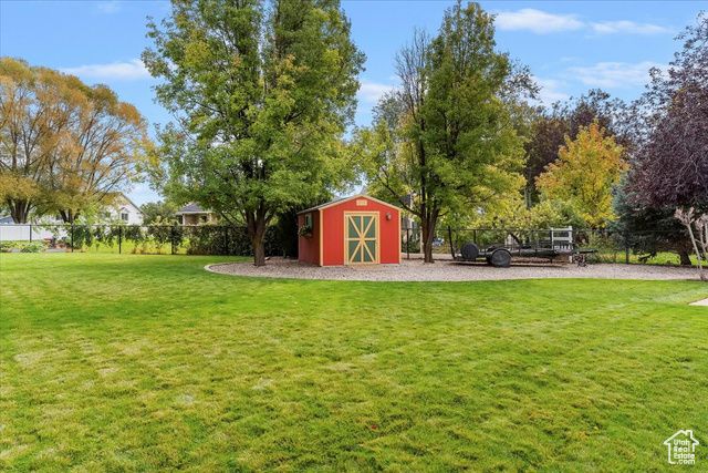 256 SEEMORE DR, Kaysville, UT 84037