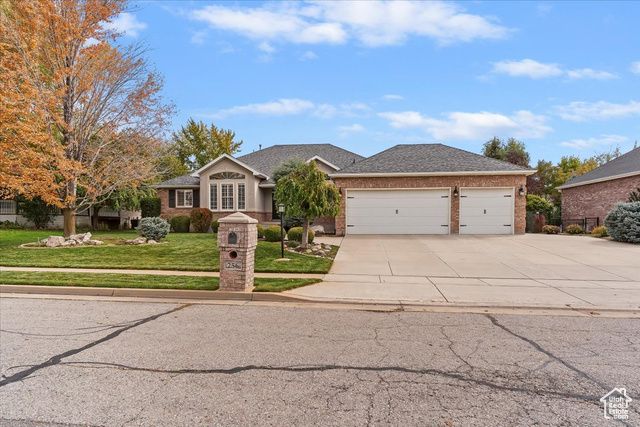 256 SEEMORE DR, Kaysville, UT 84037