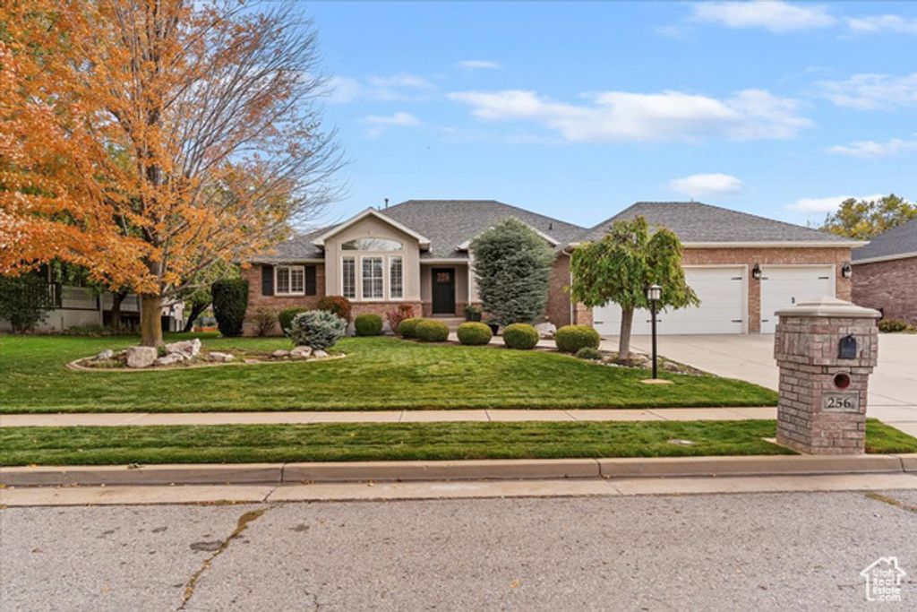 256 SEEMORE DR, Kaysville, UT 84037