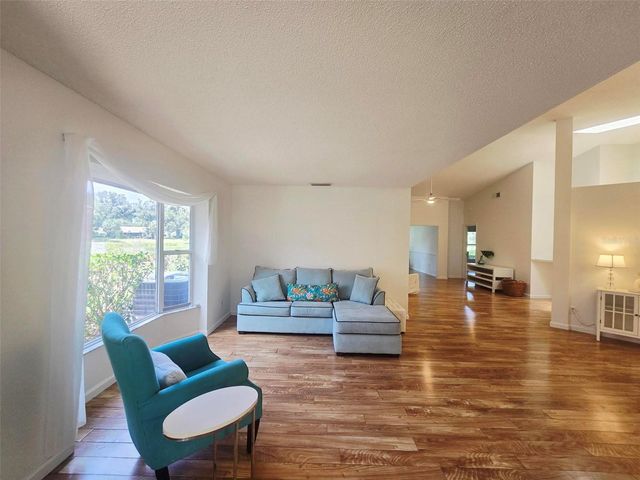 5808 GARDEN LAKES DRIVE, Bradenton, FL 34203