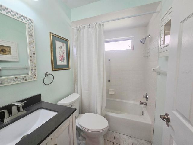 5808 GARDEN LAKES DRIVE, Bradenton, FL 34203