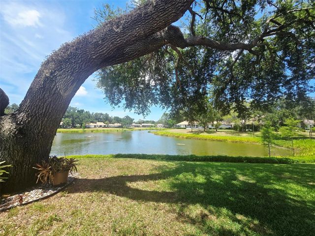 5808 GARDEN LAKES DRIVE, Bradenton, FL 34203