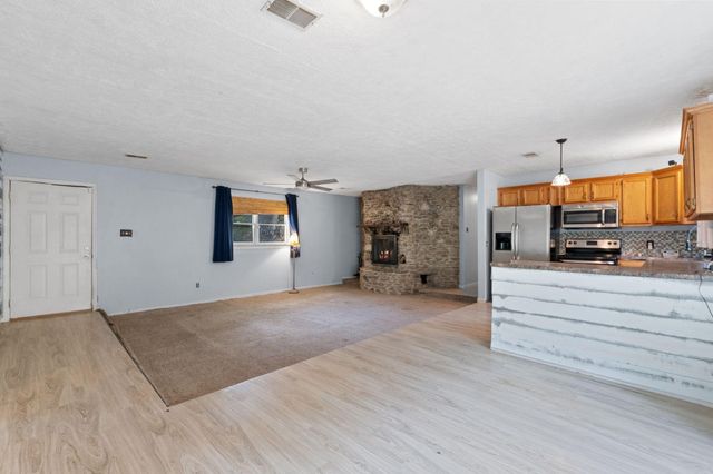 142 Lois Lane, Nicholasville, KY 40356