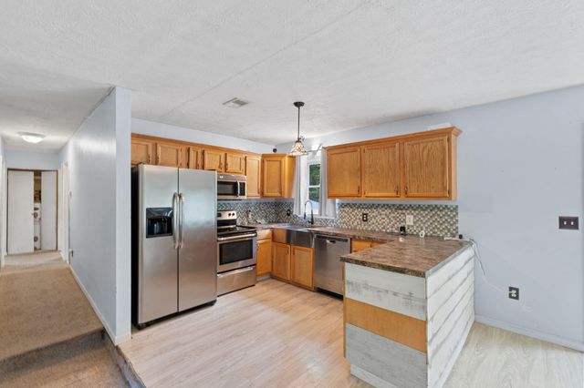 142 Lois Lane, Nicholasville, KY 40356