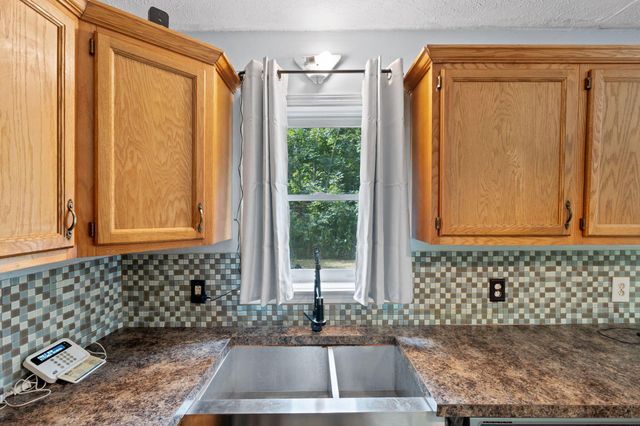 142 Lois Lane, Nicholasville, KY 40356