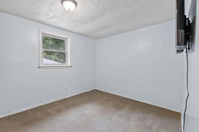 142 Lois Lane, Nicholasville, KY 40356