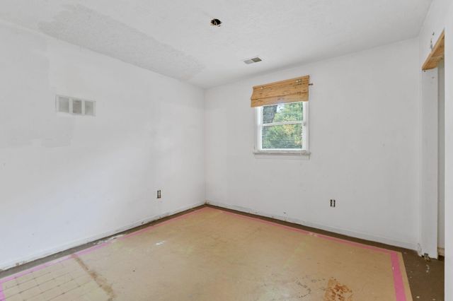 142 Lois Lane, Nicholasville, KY 40356