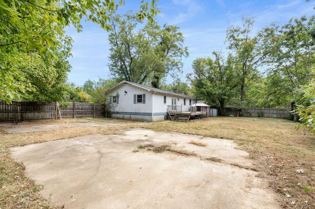 142 Lois Lane, Nicholasville, KY 40356