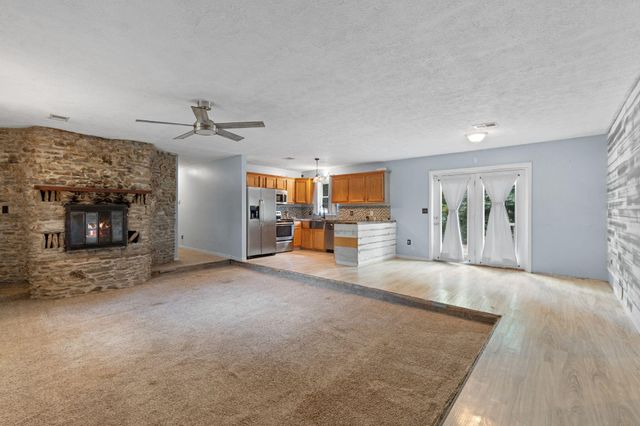 142 Lois Lane, Nicholasville, KY 40356