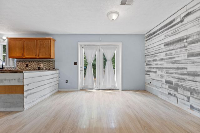 142 Lois Lane, Nicholasville, KY 40356