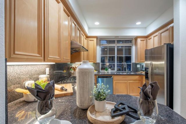 18060 King Court, Saratoga, CA 95070