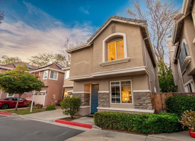 18060 King Court, Saratoga, CA 95070