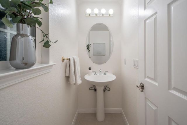 18060 King Court, Saratoga, CA 95070