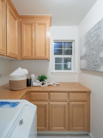 18060 King Court, Saratoga, CA 95070