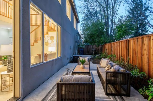 18060 King Court, Saratoga, CA 95070