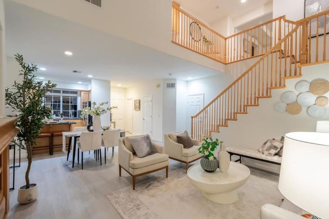 18060 King Court, Saratoga, CA 95070