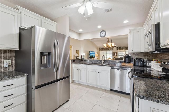 17194 SE 85TH WILLOWICK CIRCLE, The Villages, FL 32162