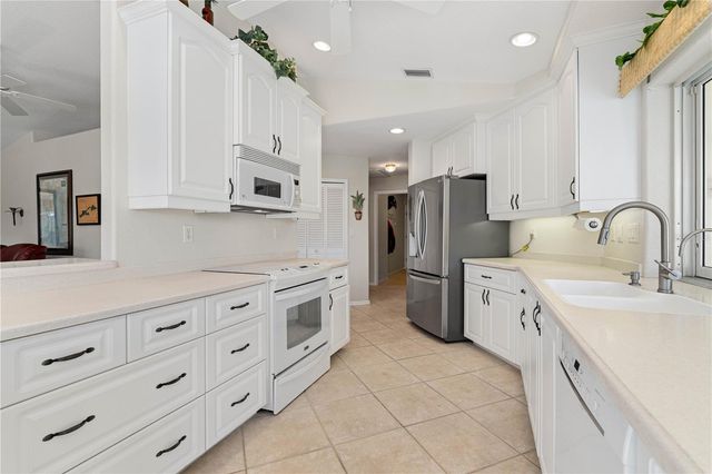 221 DI VINCI DRIVE, Punta Gorda, FL 33950