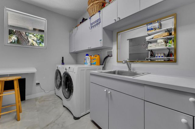 17888 Fieldbrook Circle W, Boca Raton, FL 33496