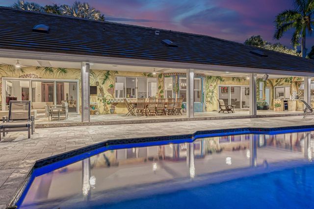 17888 Fieldbrook Circle W, Boca Raton, FL 33496
