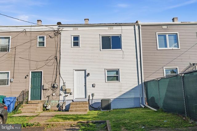 5805 MITCHELL RD, Levittown, PA 19057