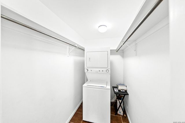 8702 Village Dr Apt 1302, San Antonio, TX 78217