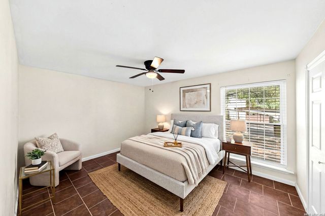 8702 Village Dr Apt 1302, San Antonio, TX 78217