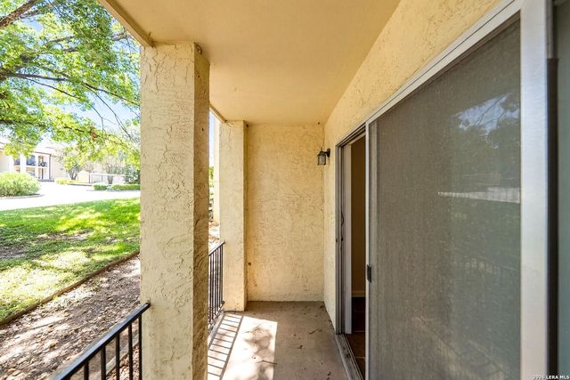 8702 Village Dr Apt 1302, San Antonio, TX 78217