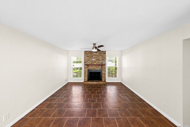 8702 Village Dr Apt 1302, San Antonio, TX 78217