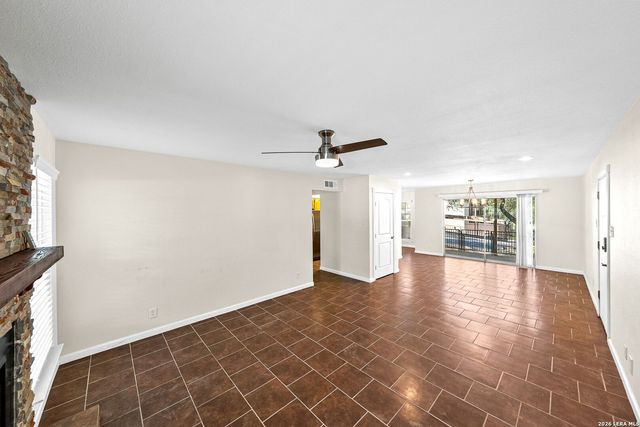 8702 Village Dr Apt 1302, San Antonio, TX 78217