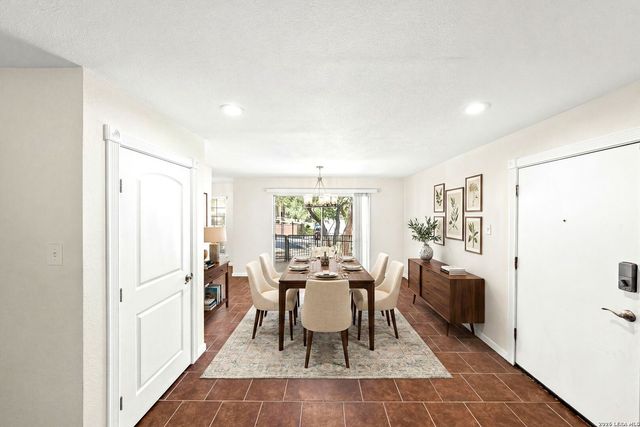8702 Village Dr Apt 1302, San Antonio, TX 78217