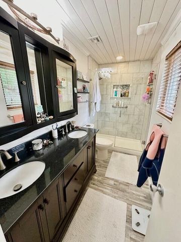 203 Hastings Court, Fort Walton Beach, FL 32547