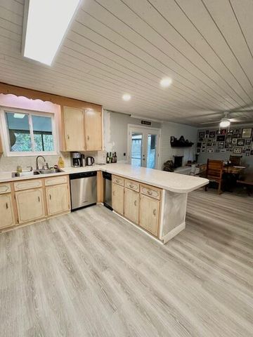 203 Hastings Court, Fort Walton Beach, FL 32547