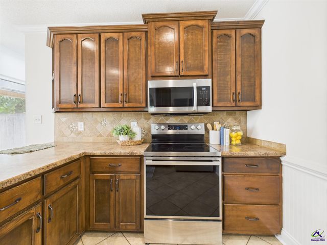 500 Amherst Street, Kathleen, GA 31047