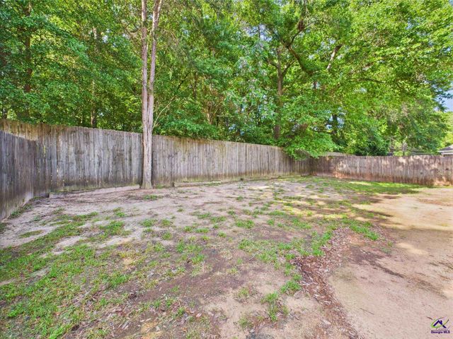 500 Amherst Street, Kathleen, GA 31047